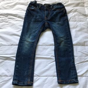 Toddler blue jeans